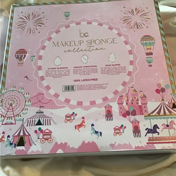 Amazon.com : HERSHEY Merry Go Round 12 Assorted Colourful, Blender Set. Cute Package Valentine’s 💝